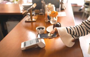 冷泉コラム_2025年8月号（チップ文化）