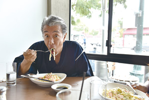 写真「イタリアといえばやっぱりパスタ！」高田純次